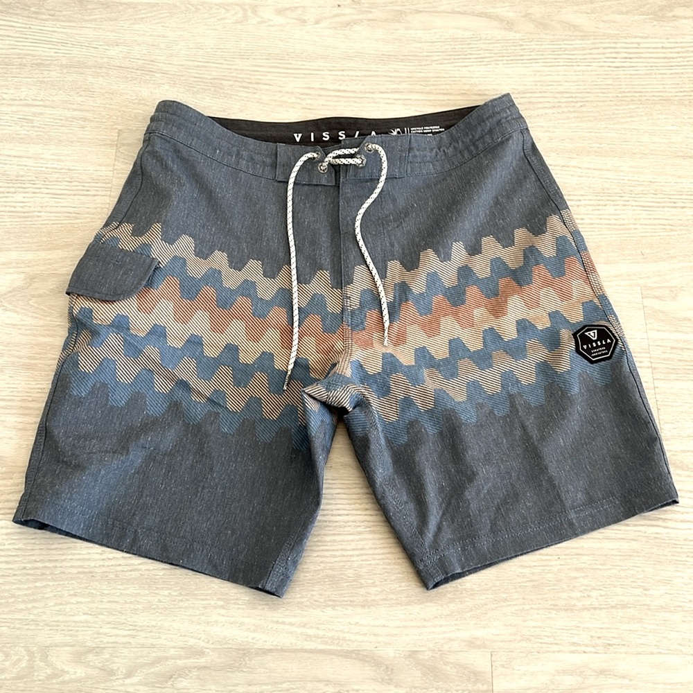 Vissla Board Shorts size 32